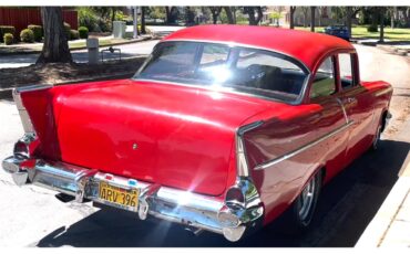 Chevrolet-Bel-air-1957-Fire-Red-Black-With-Red-Trim-4
