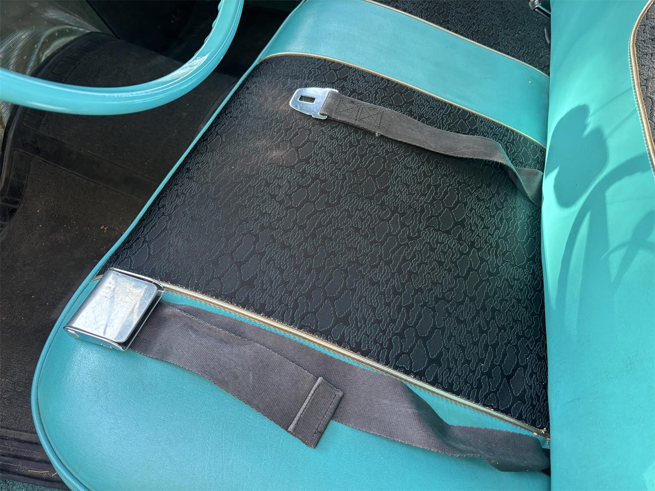 Chevrolet-Bel-air-1957-Ivory-over-Turquoise-Turquoise-and-Black-15