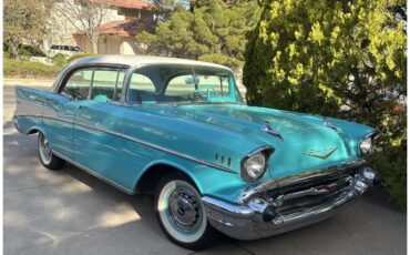 Chevrolet-Bel-air-1957-Ivory-over-Turquoise-Turquoise-and-Black-26