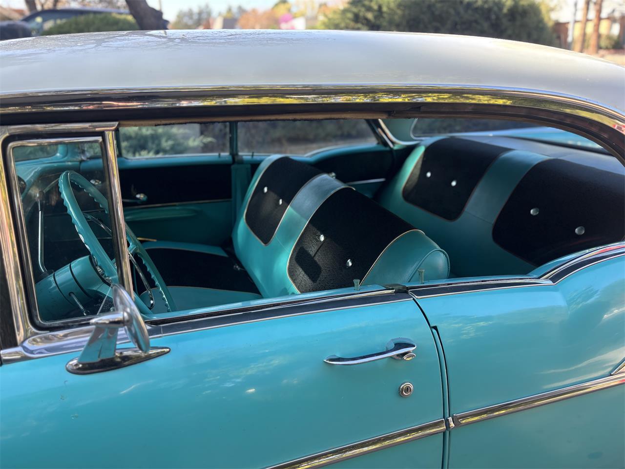Chevrolet-Bel-air-1957-Ivory-over-Turquoise-Turquoise-and-Black-5
