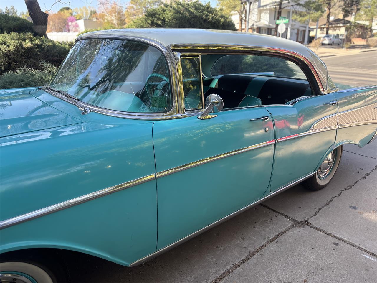 Chevrolet-Bel-air-1957-Ivory-over-Turquoise-Turquoise-and-Black-6