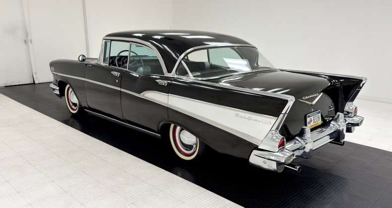 Chevrolet-Bel-air-1957-Onyx-Black-Black-2