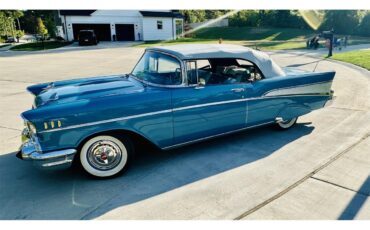 Chevrolet-Bel-air-convertible-1957-Turquoise-Blue-Ivory-1