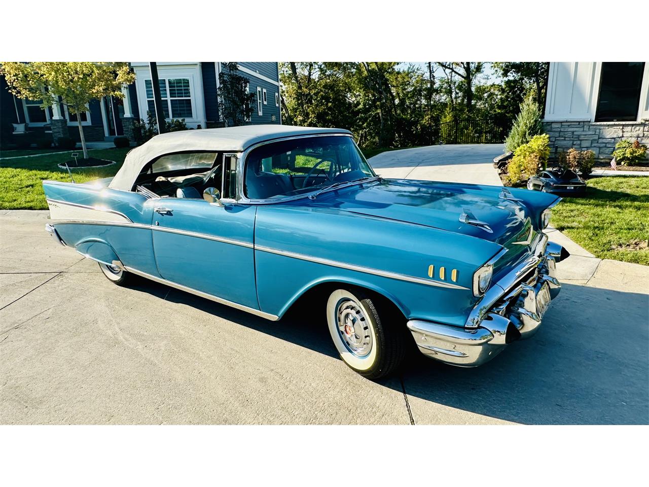 Chevrolet-Bel-air-convertible-1957-Turquoise-Blue-Ivory-10