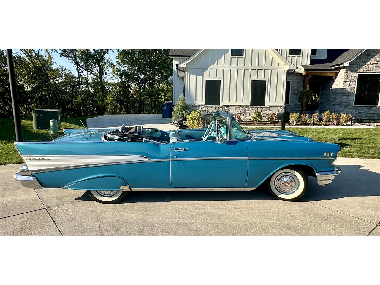 Chevrolet-Bel-air-convertible-1957-Turquoise-Blue-Ivory-4