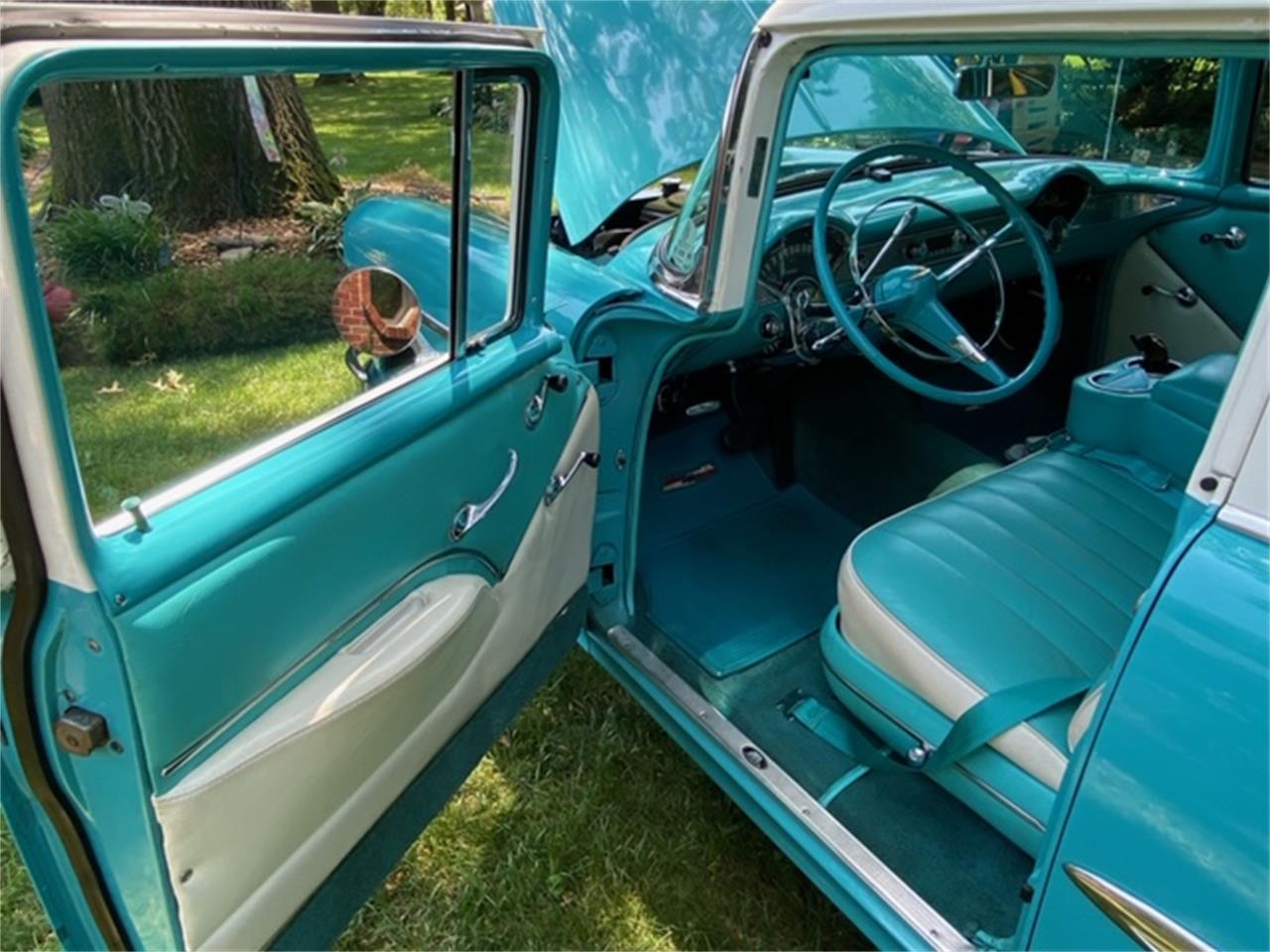Chevrolet-Bel-air-wagon-1955-Turquoise-Turquoise-amp-White-12