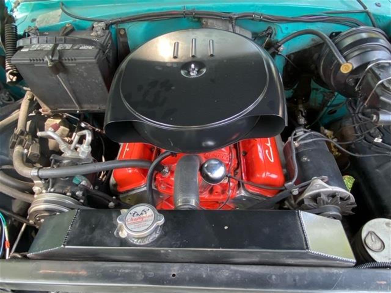 Chevrolet-Bel-air-wagon-1955-Turquoise-Turquoise-amp-White-19