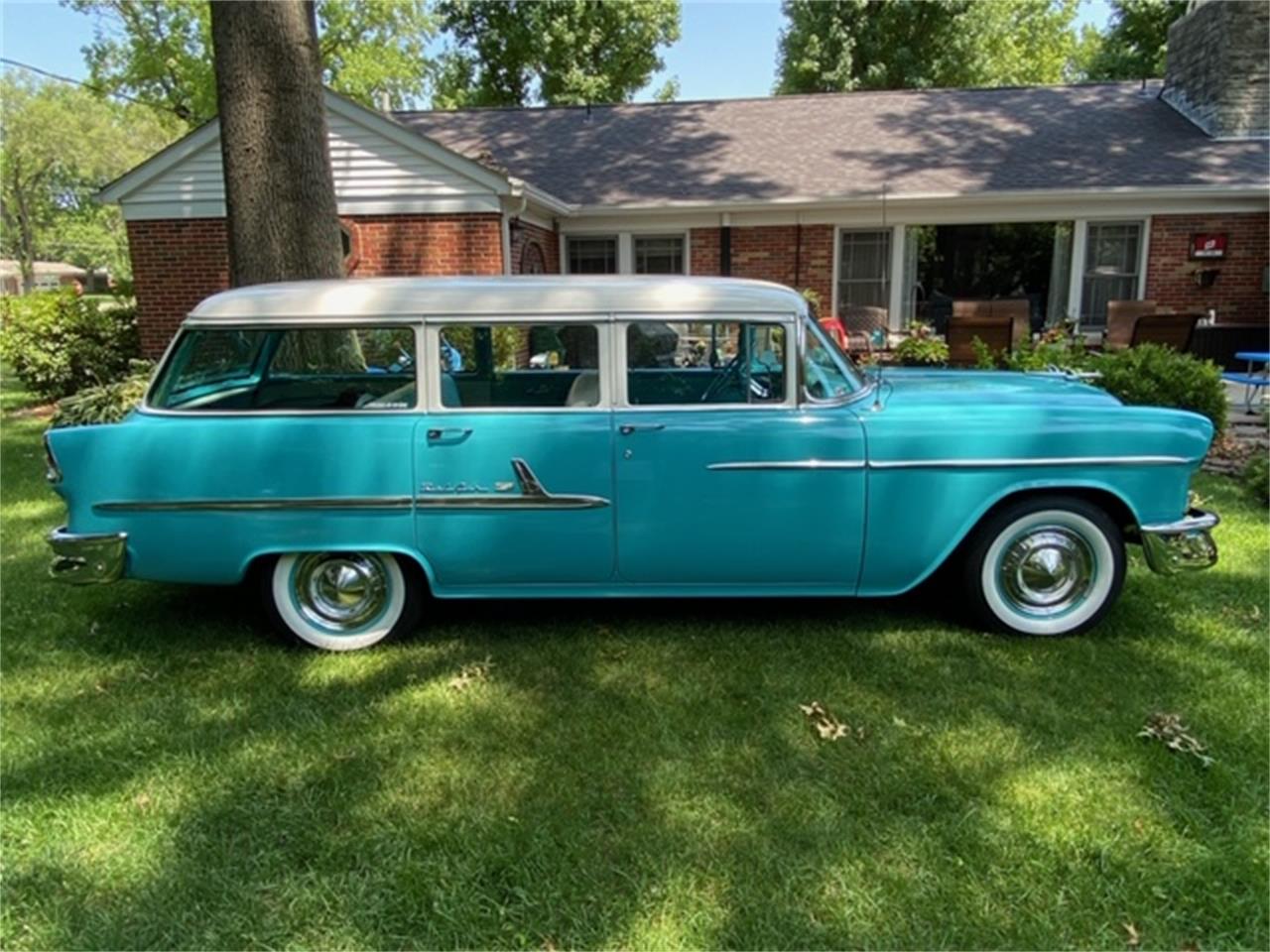 Chevrolet-Bel-air-wagon-1955-Turquoise-Turquoise-amp-White-4