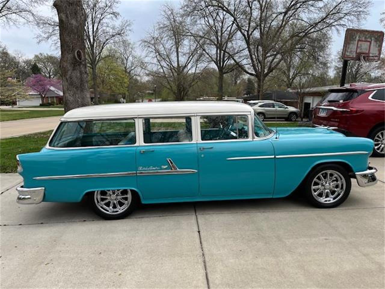 Chevrolet-Bel-air-wagon-1955-Turquoise-Turquoise-amp-White-5