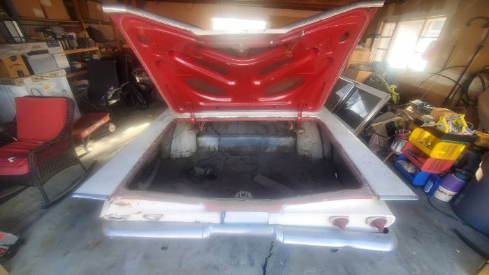 Chevrolet-Biscayne-1960-White-7