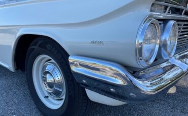 Chevrolet-Biscayne-1961-Coupe-12