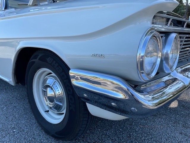 Chevrolet-Biscayne-1961-Coupe-12