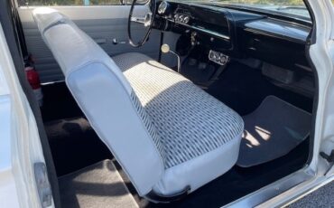 Chevrolet-Biscayne-1961-Coupe-14