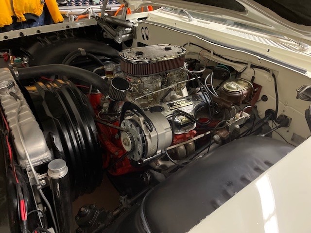 Chevrolet-Biscayne-1961-Coupe-17