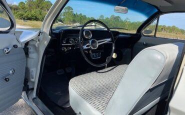 Chevrolet-Biscayne-1961-Coupe-5