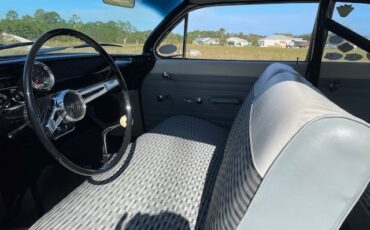 Chevrolet-Biscayne-1961-Coupe-6