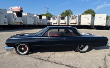 Chevrolet-Biscayne-1963-Coupe-1