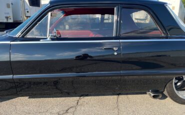 Chevrolet-Biscayne-1963-Coupe-10