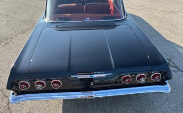 Chevrolet-Biscayne-1963-Coupe-13