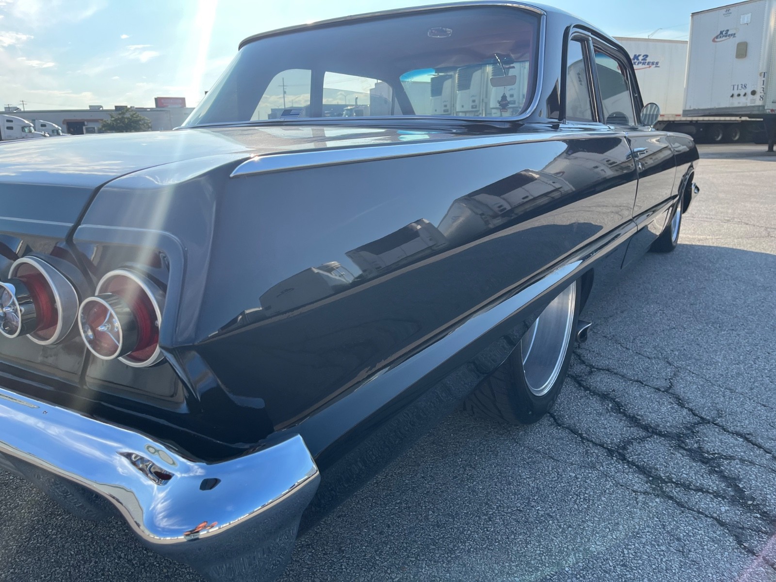 Chevrolet-Biscayne-1963-Coupe-14
