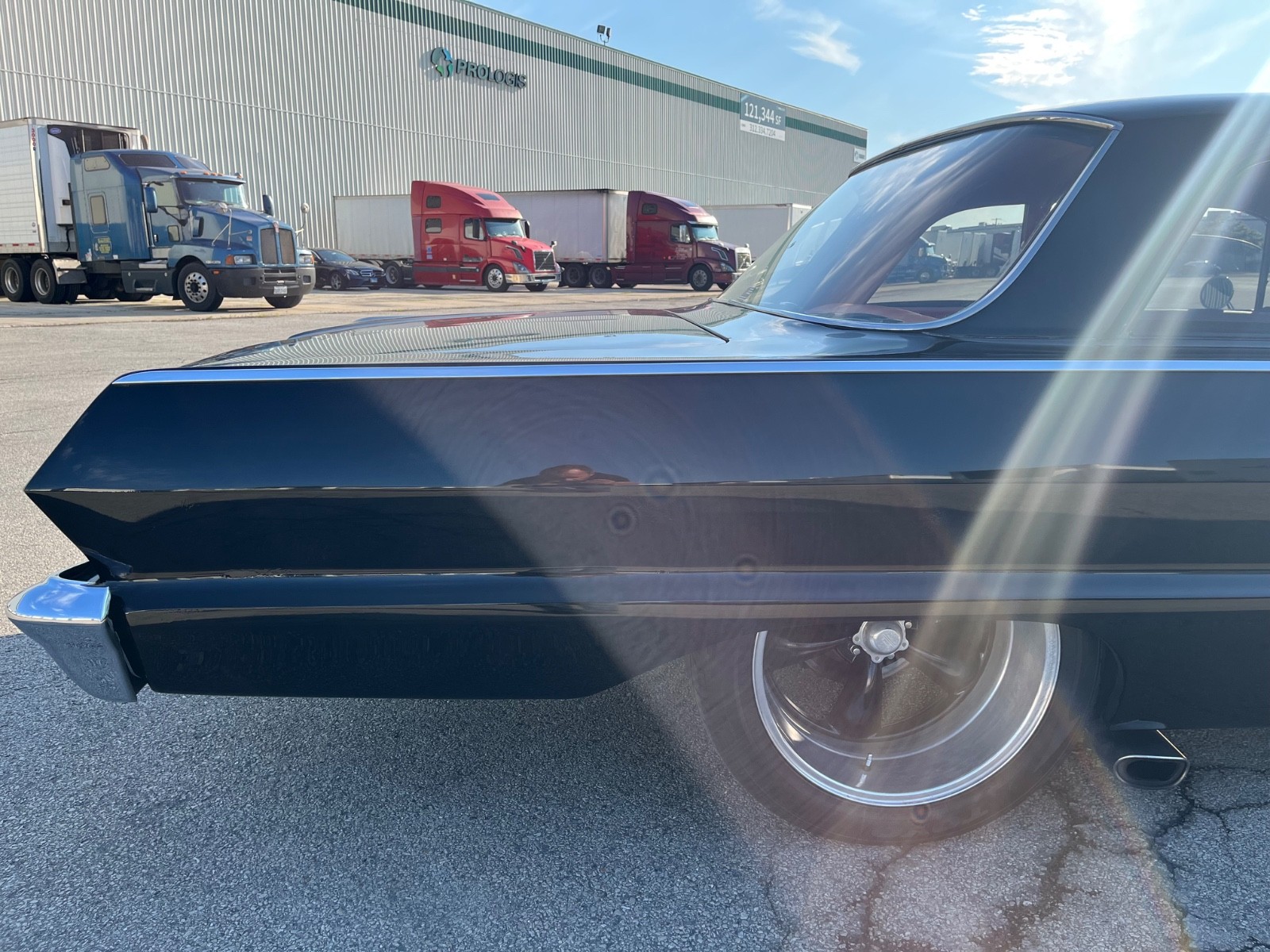 Chevrolet-Biscayne-1963-Coupe-15