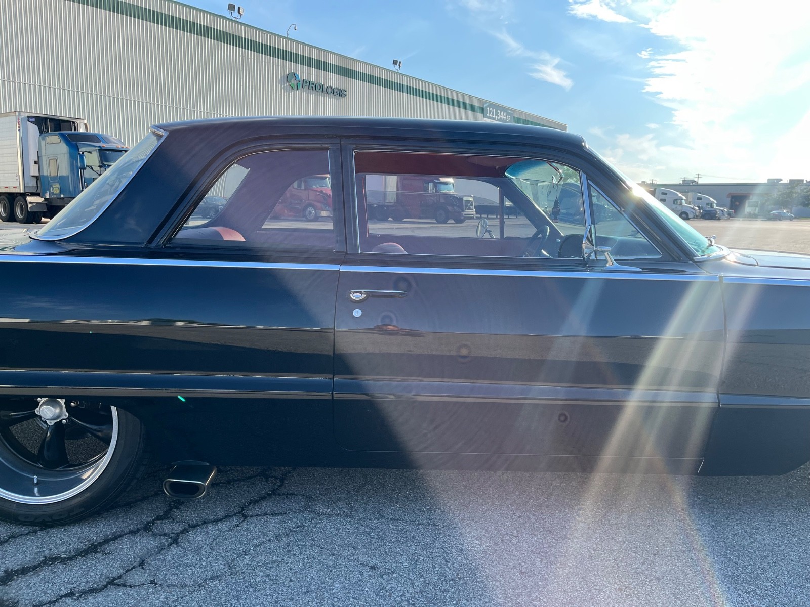 Chevrolet-Biscayne-1963-Coupe-16