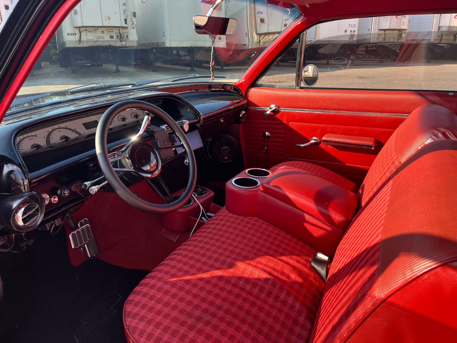 Chevrolet-Biscayne-1963-Coupe-21