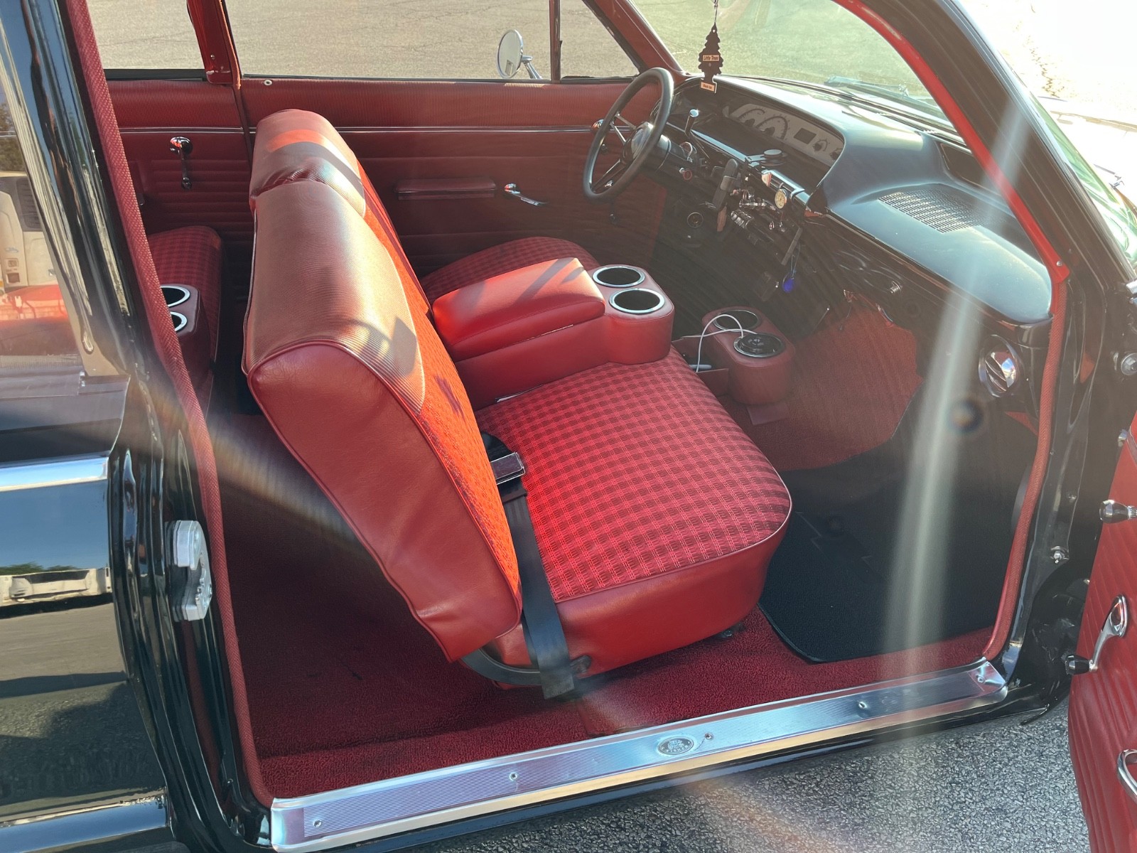 Chevrolet-Biscayne-1963-Coupe-29