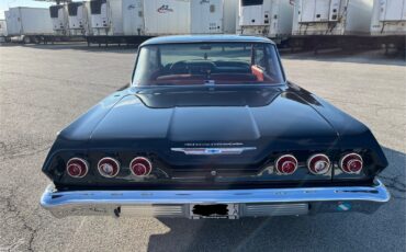 Chevrolet-Biscayne-1963-Coupe-3