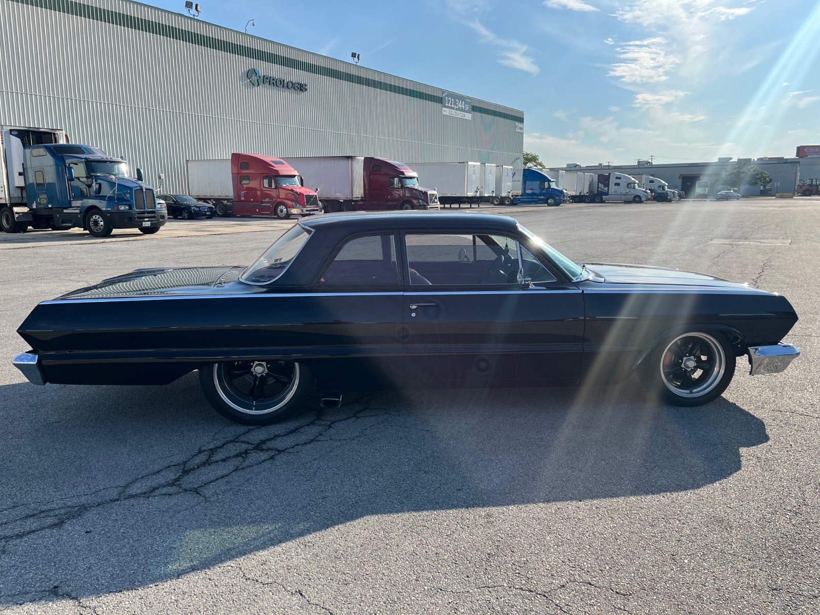 Chevrolet-Biscayne-1963-Coupe-5