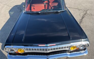 Chevrolet-Biscayne-1963-Coupe-8