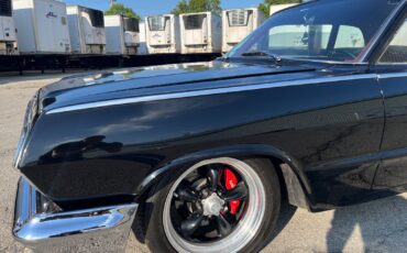 Chevrolet-Biscayne-1963-Coupe-9