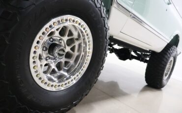 Chevrolet-Blazer-1972-SUV-11