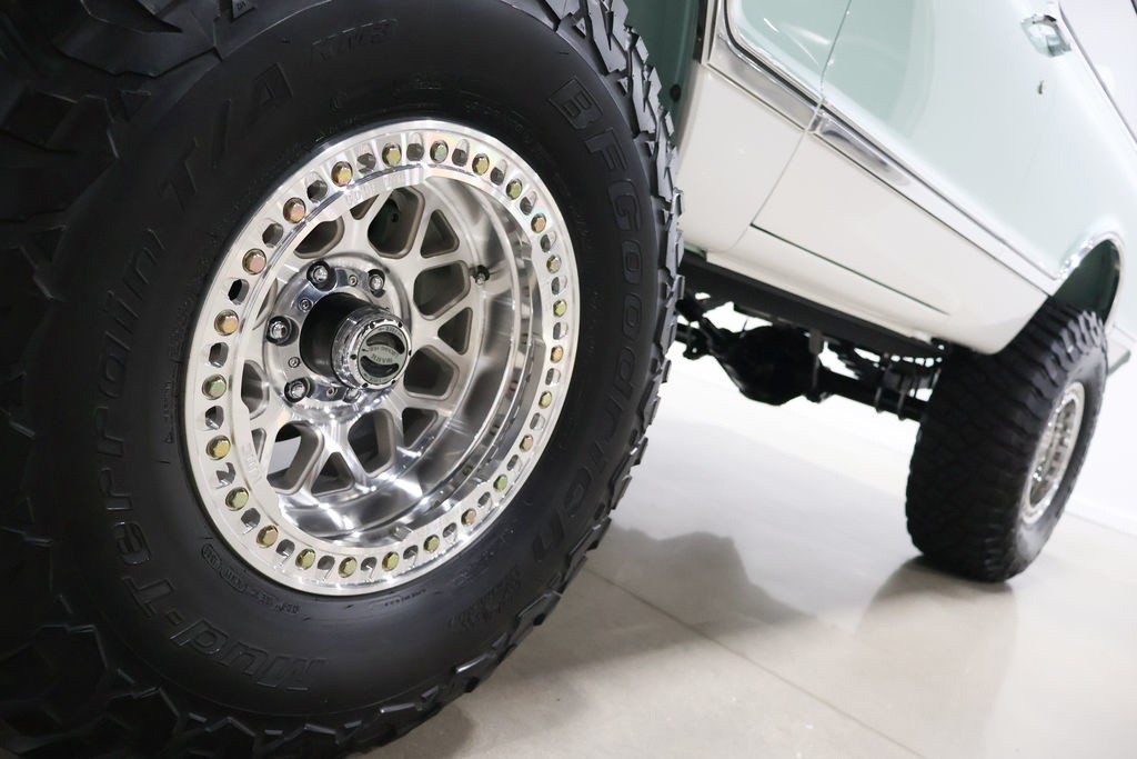 Chevrolet-Blazer-1972-SUV-11