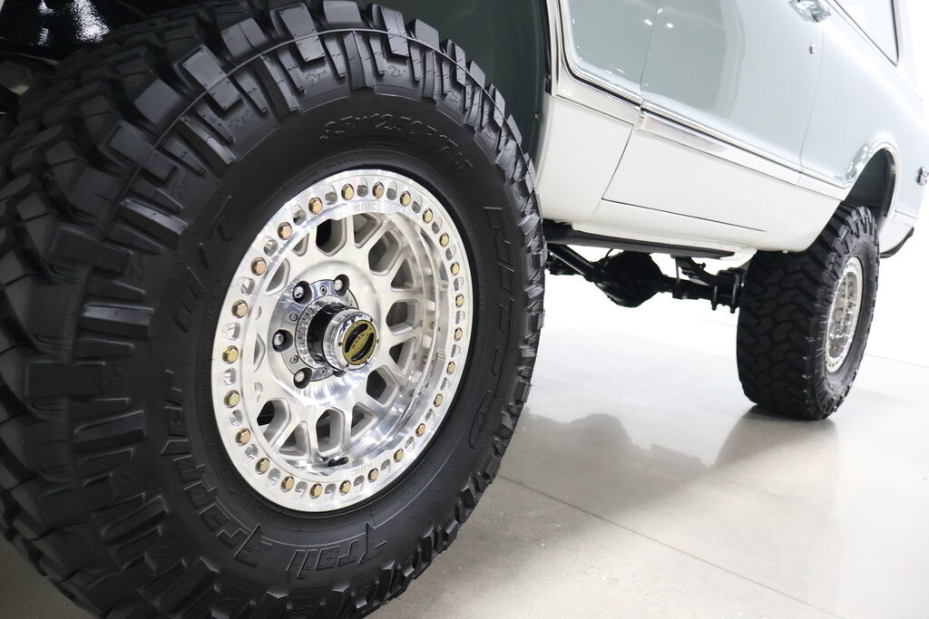 Chevrolet-Blazer-1972-SUV-14