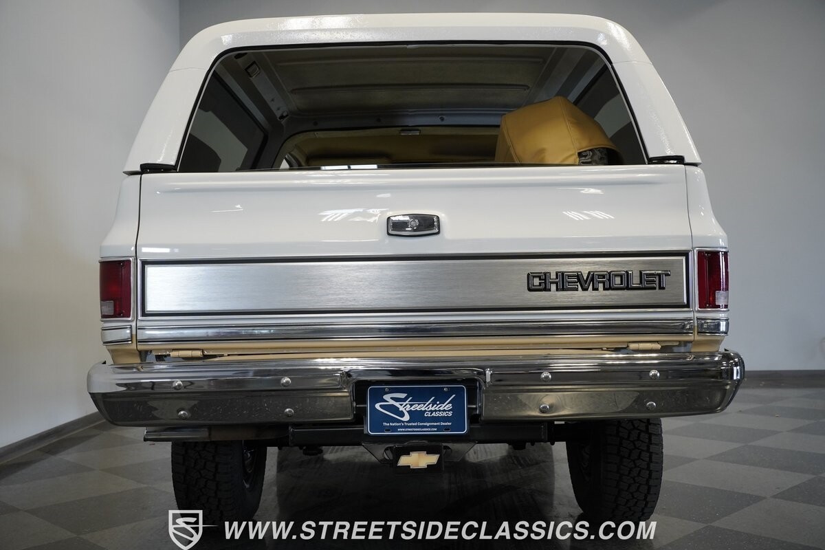 Chevrolet-Blazer-1984-SUV-14