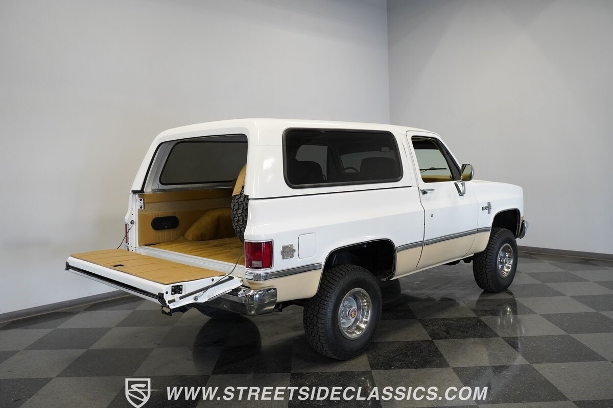 Chevrolet-Blazer-1984-SUV-6