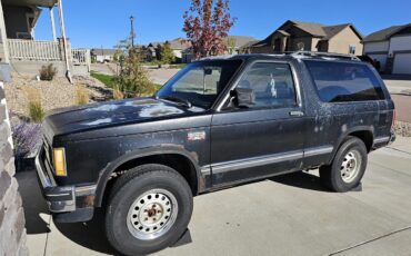 Chevrolet-Blazer-1985-Black-Gray-12