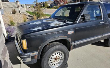 Chevrolet-Blazer-1985-Black-Gray-13
