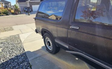 Chevrolet-Blazer-1985-Black-Gray