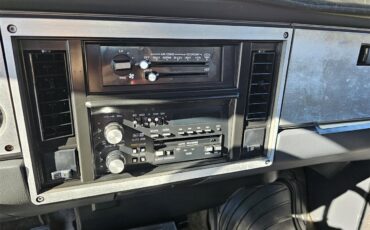 Chevrolet-Blazer-1985-Black-Gray-5