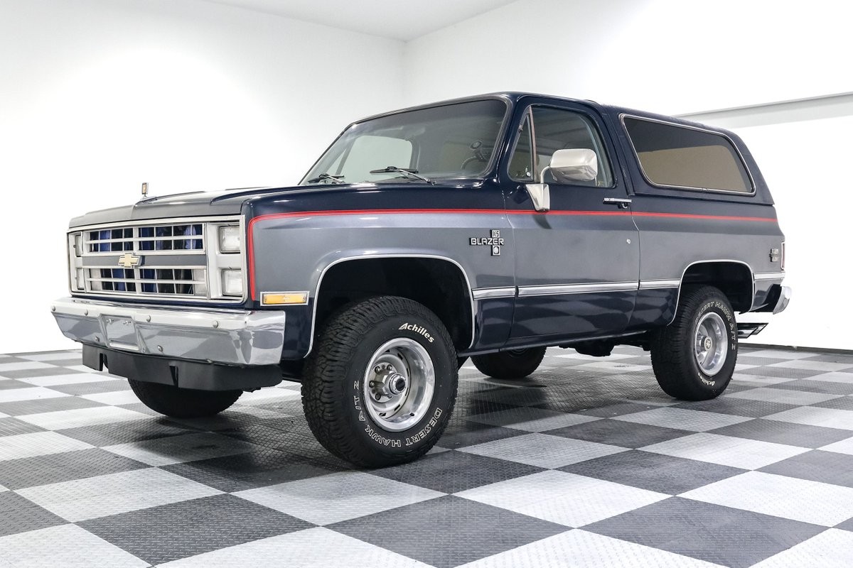 Chevrolet-Blazer-1986-SUV-2