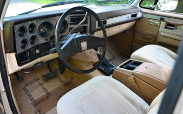 Chevrolet-Blazer-1986-SUV-3