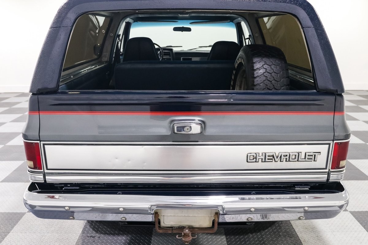 Chevrolet-Blazer-1986-SUV-5