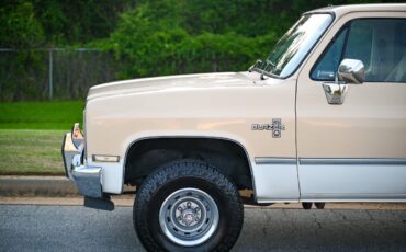 Chevrolet-Blazer-1986-SUV-7