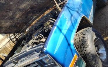Chevrolet-Blazer-1987-Blue