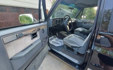 Chevrolet-Blazer-1988-SUV-10