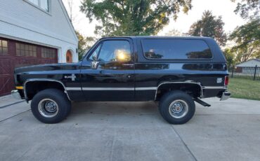Chevrolet-Blazer-1988-SUV-2