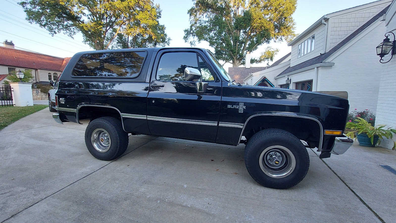 Chevrolet-Blazer-1988-SUV-4