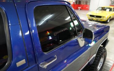 Chevrolet-Blazer-4X4-1989-SUV-35
